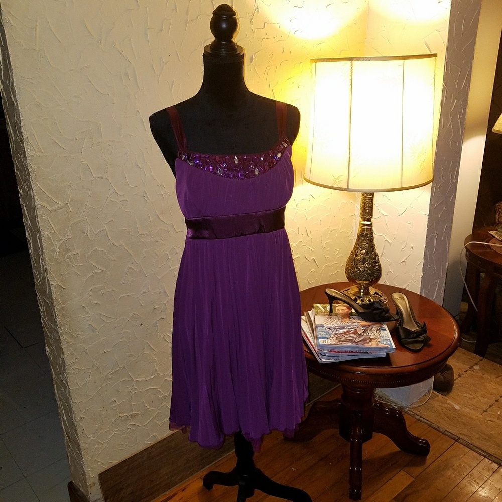 Juniors dress size xlg.pleated knee length.